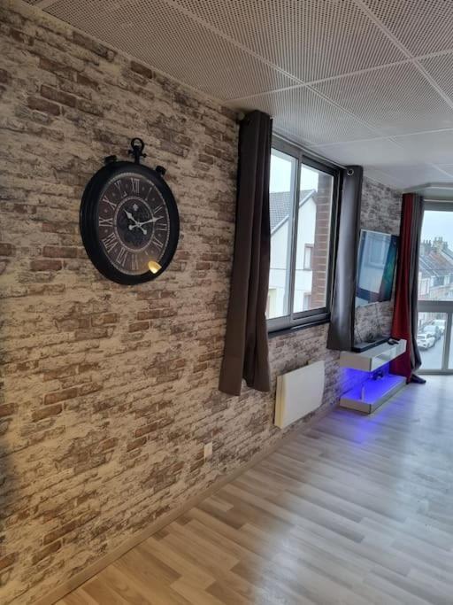 Cosy Loft - Calais Apartamento Exterior foto