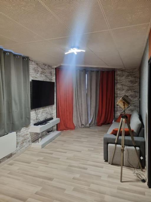 Cosy Loft - Calais Apartamento Exterior foto